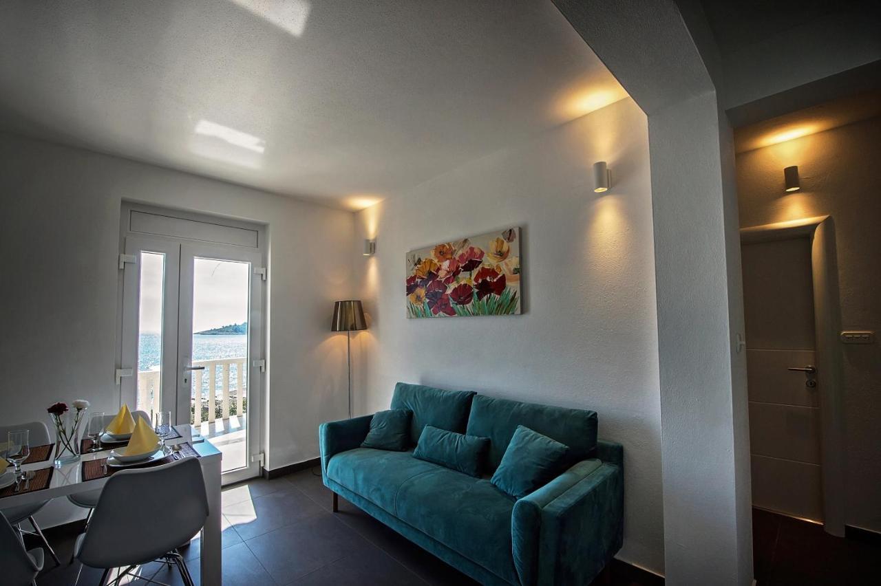 Seaside Apartments With A Swimming Pool Zecevo Rtic, Rogoznica - 8366 Zewnętrze zdjęcie