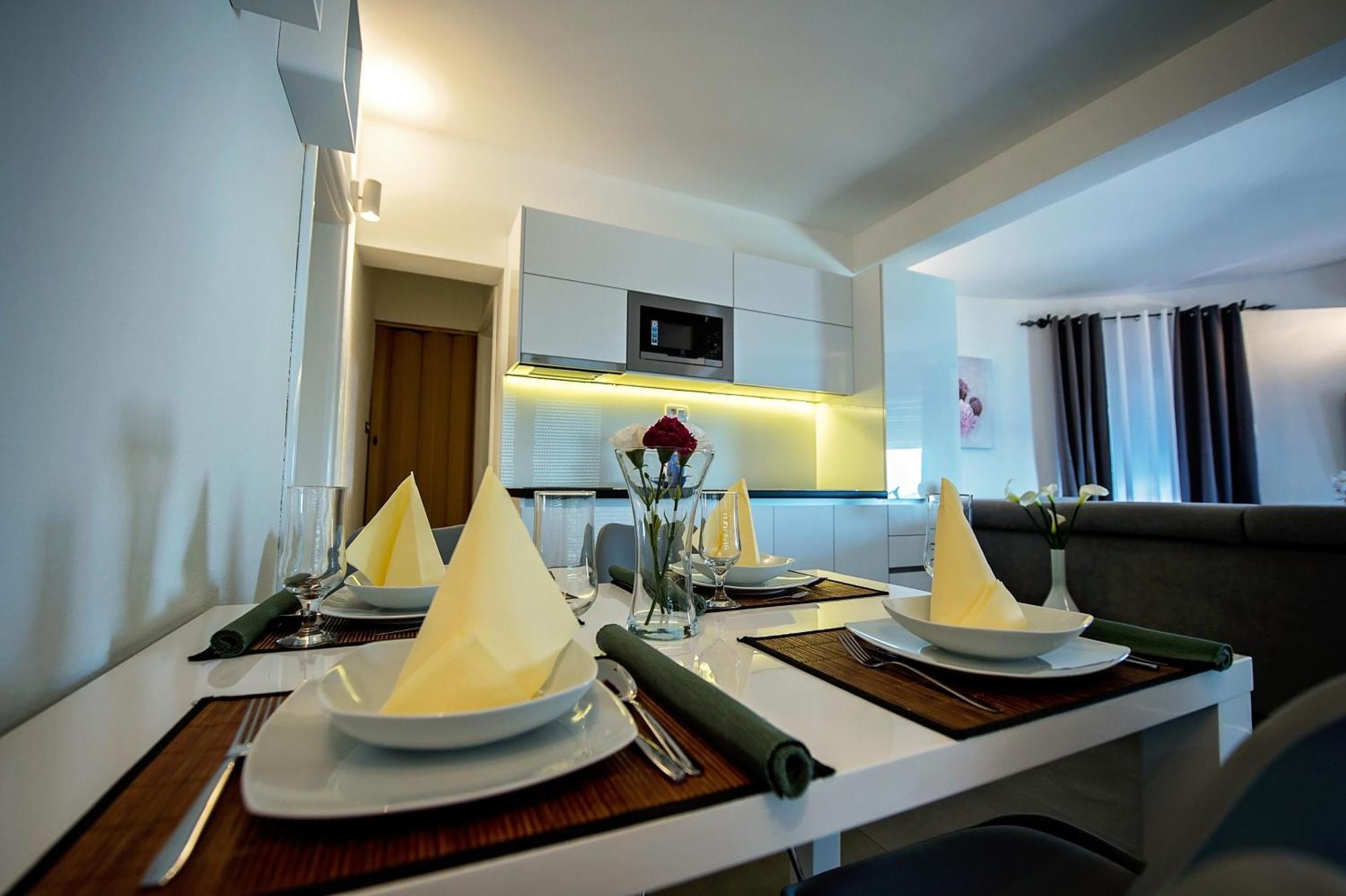 Seaside Apartments With A Swimming Pool Zecevo Rtic, Rogoznica - 8366 Pokój zdjęcie